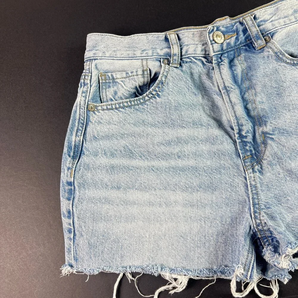 American Eagle Short Women 28* Mom Hi Rise Light Blue Faded Cut Off Jorts Tag 6R